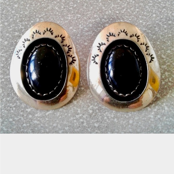 Vintage Native American Navajo Onyx Shadowbox Earrings - Picture 15 of 15